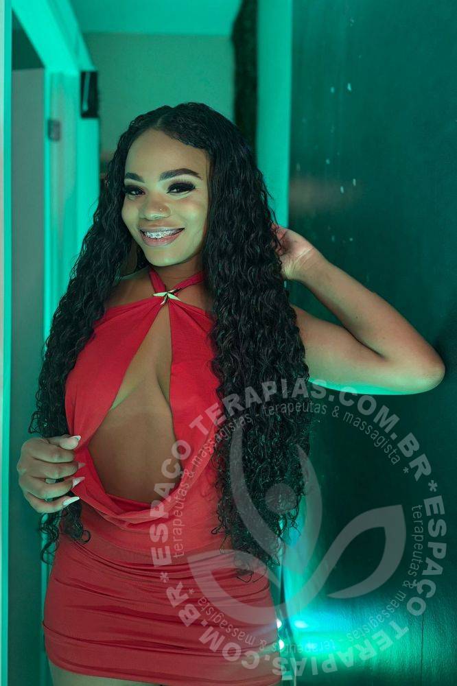 Rihanna Bosque Spa | Terapeutas