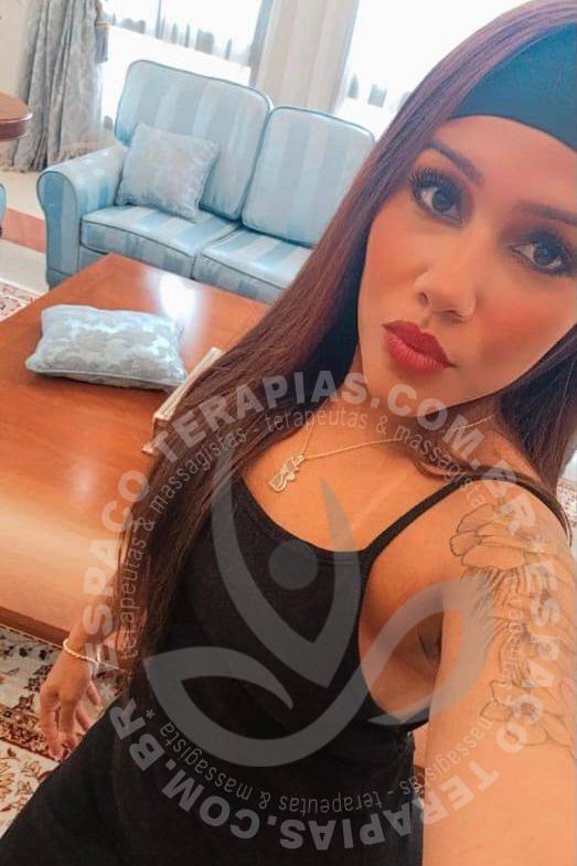 Monique Hórus I | Terapeutas Monique Hórus I | Terapeutas