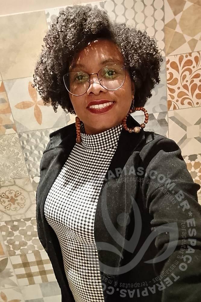 Kellen Mathias | Terapeutas Kellen Mathias | Terapeutas