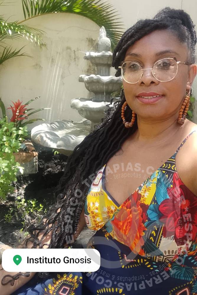 Kellen Mathias | Terapeutas Kellen Mathias | Terapeutas