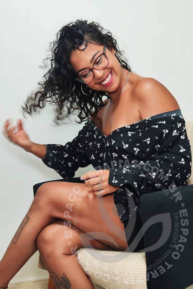 Ellen Afrodite | Massagistas