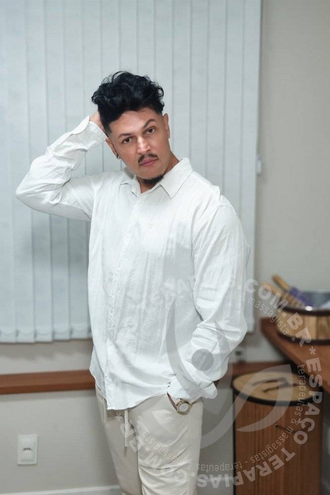 Leo Afrodite | Terapeutas