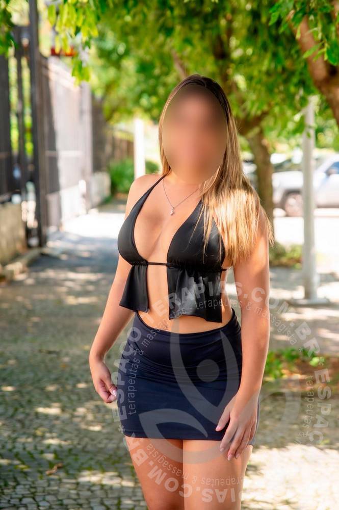Lara Veena | Massagistas