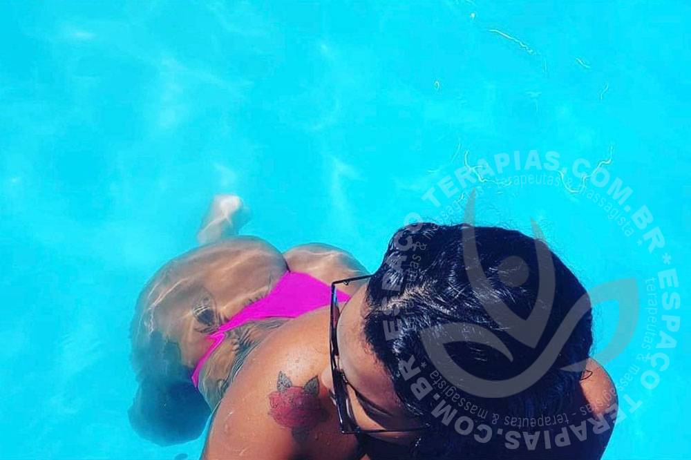 Cléo Euro | Massagistas