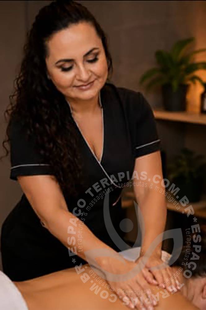 Cris Massoterapeuta | Terapeutas
