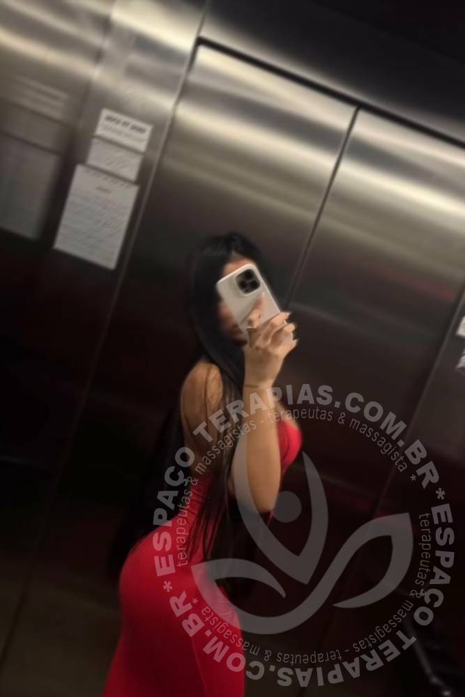 Bella Borges | Massagistas