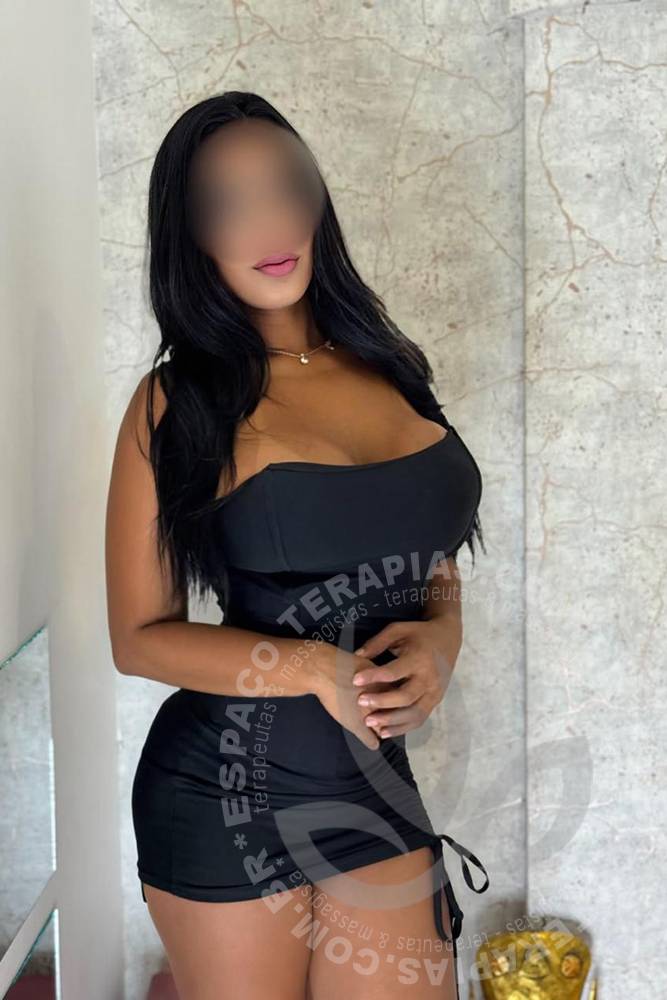 Lara Carioca | Massagistas