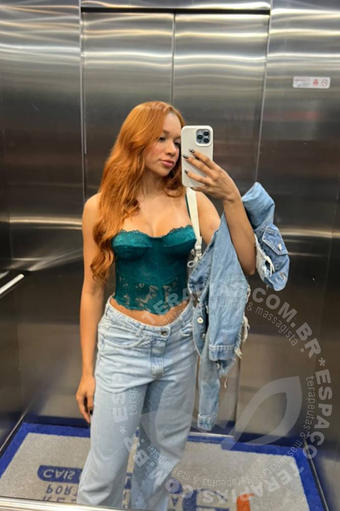Bia Leal | Terapeutas