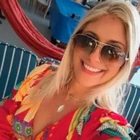 Larissa Lari | Terapeutas